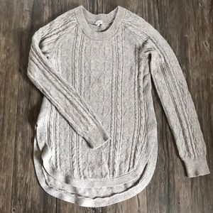 KISMET Cable Knit Oatmeal/Beige Long Scoop Bottom Warm Knitted Sweater Stretch